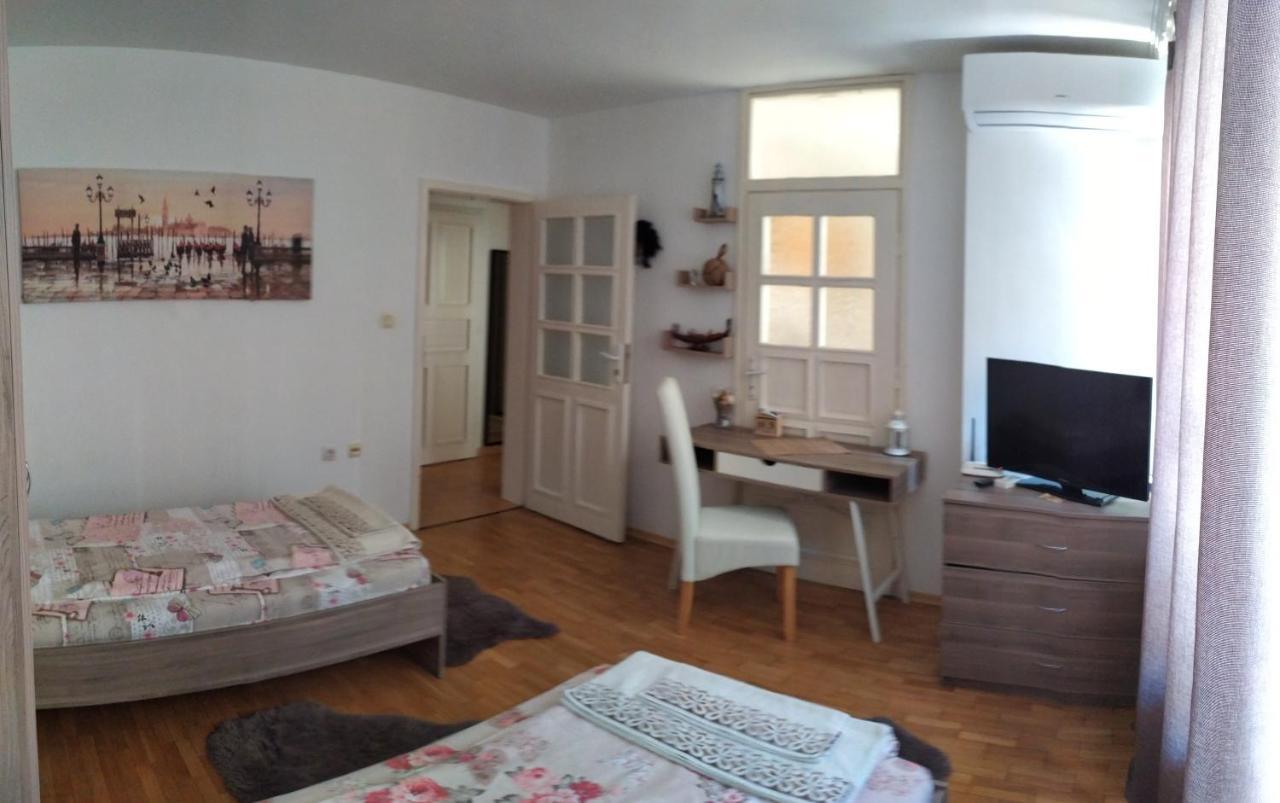 Apartament Bogoslovovi Varna ภายนอก รูปภาพ